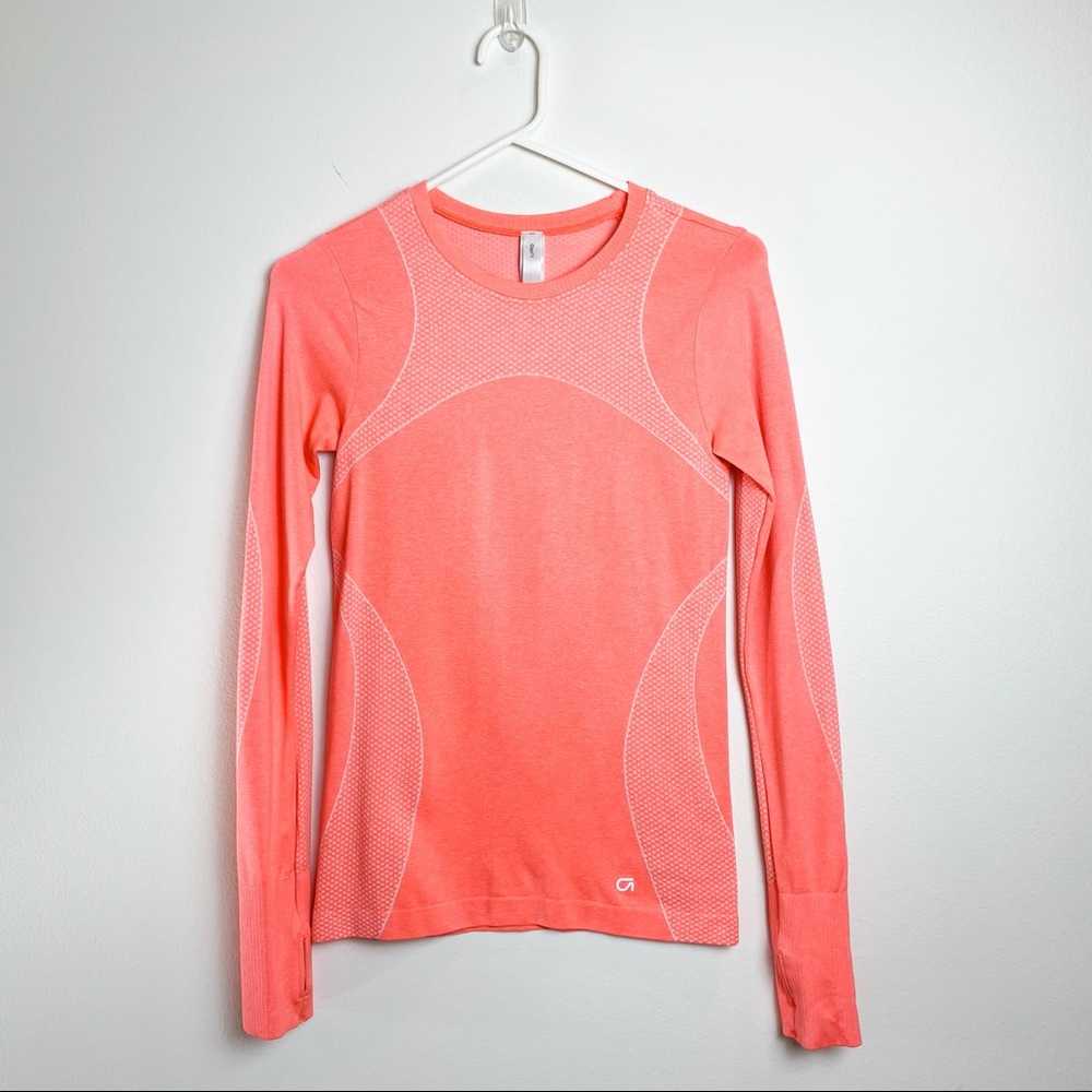 Gap Fit Long Sleeve athletic shirt